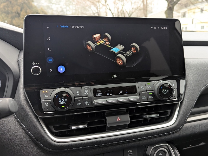 2026 Toyota Grand Highlander Hybrid Nightshade ・  Photo by Brady Holt