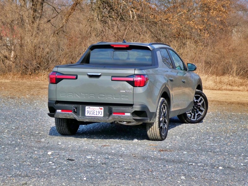 2026 Hyundai Santa Cruz Limited ・  Photo by Brady Holt