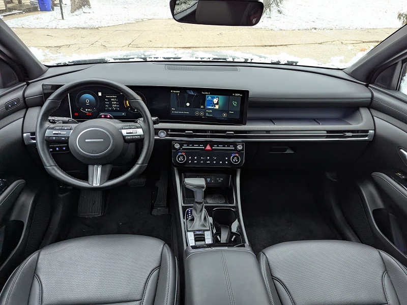 2026 Hyundai Santa Cruz Limited ・  Photo by Brady Holt