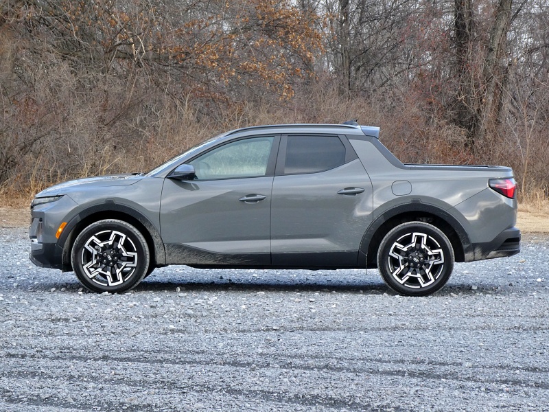 2026 Hyundai Santa Cruz Limited ・  Photo by Brady Holt