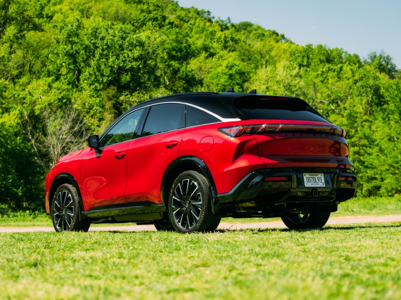 2027 Infiniti QX65 ・  Photo by Infiniti