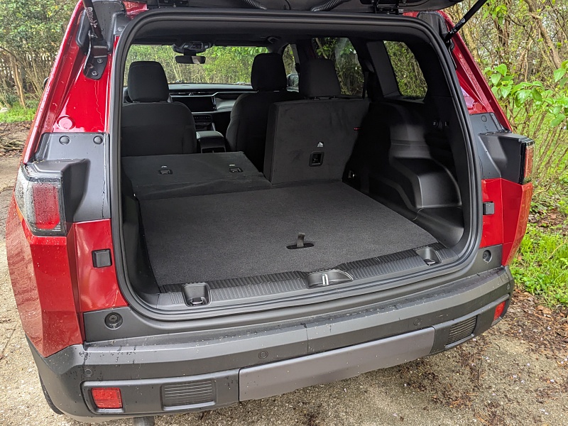 2026 Jeep Cherokee Laredo ・  Photo by Brady Holt
