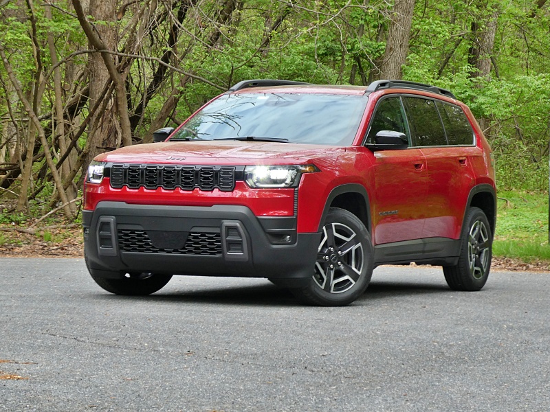 2026 Jeep Cherokee Laredo ・  Photo by Brady Holt