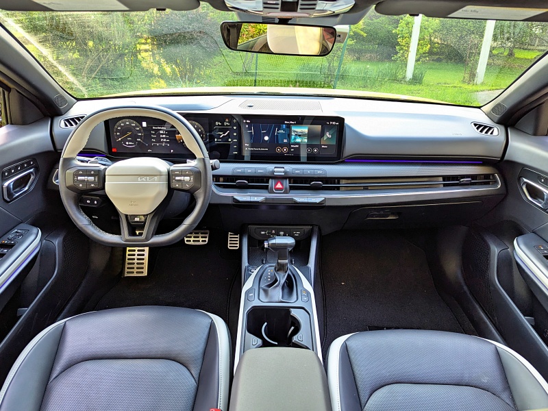 2026 Kia K4 hatchback GT-Line Turbo ・  Photo by Brady Holt