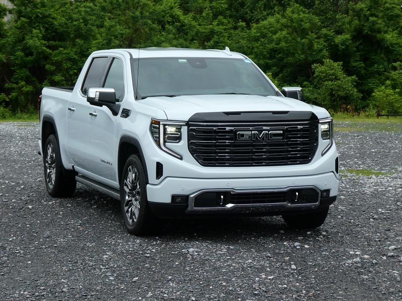 2026 GMC Sierra 1500 Denali Ultimate ・  Photo by Brady Holt