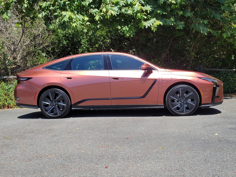 2026 Lexus ES 500e ・  Photo by Ron Sessions
