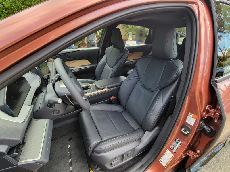 2026 Lexus ES 500e ・  Photo by Ron Sessions