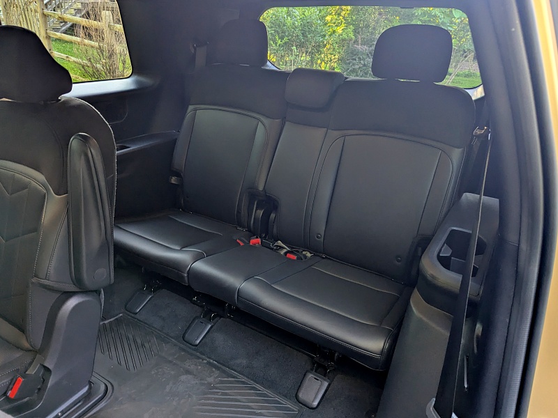 2027 Kia Telluride X-Pro SX Prestige ・  Photo by Brady Holt