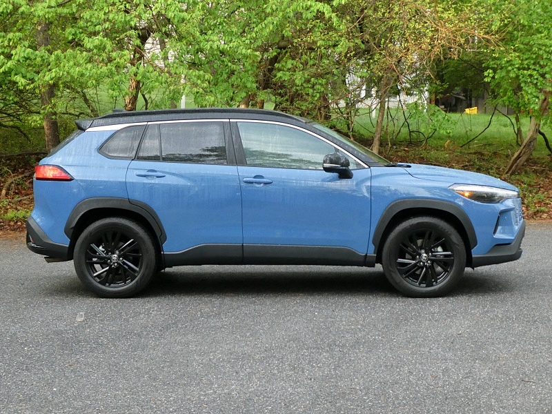 2026 Toyota Corolal Cross Hybrid XSE ・  Photo by Brady Holt