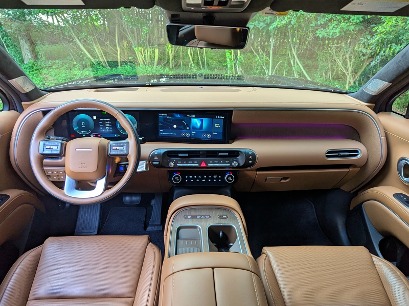 2026 Hyundai Palisade Hybrid Calligraphy ・  Photo by Brady Holt