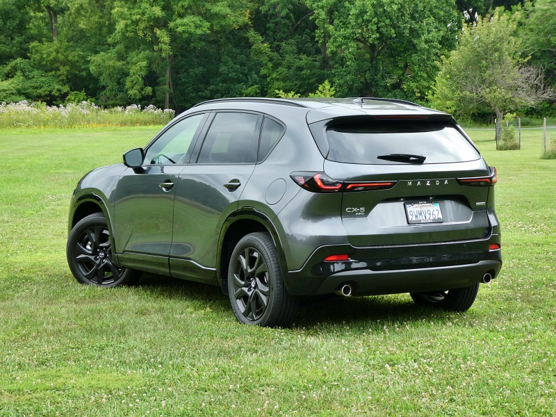2026 Mazda CX-5 S Premium Plus ・  Photo by Brady Holt