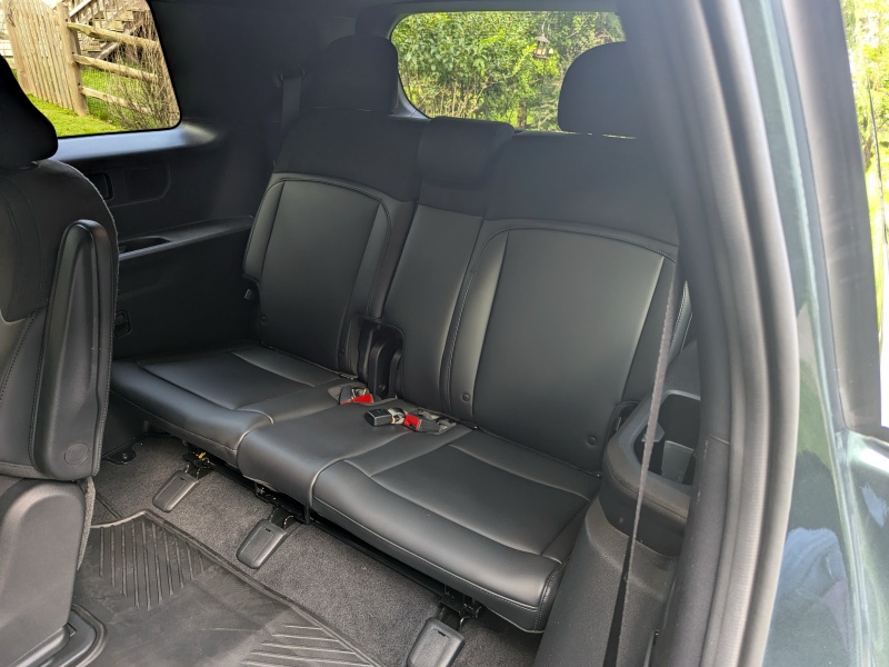 2027 Kia Telluride Hybrid X-Line SX Prestige ・  Photo by Brady Holt