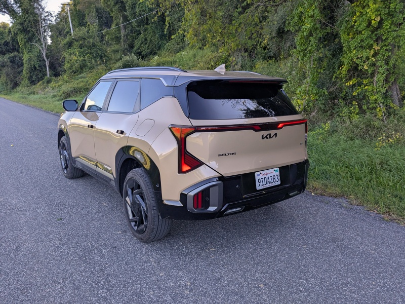 2027 Kia Seltos X-Line SX ・  Photo by Brady Holt