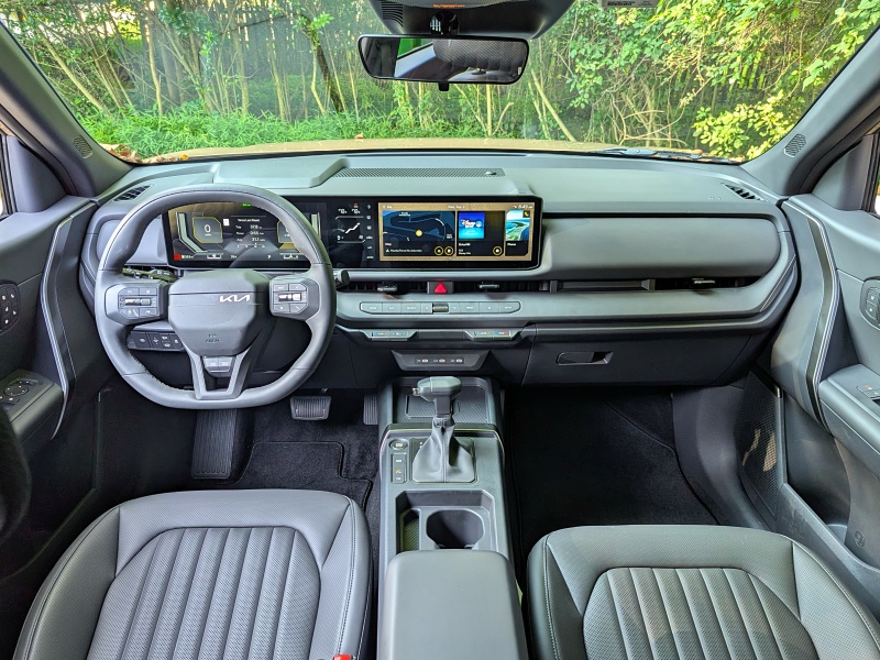2027 Kia Seltos X-Line SX ・  Photo by Brady Holt