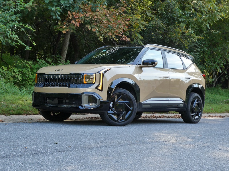 2027 Kia Seltos X-Line SX ・  Photo by Brady Holt