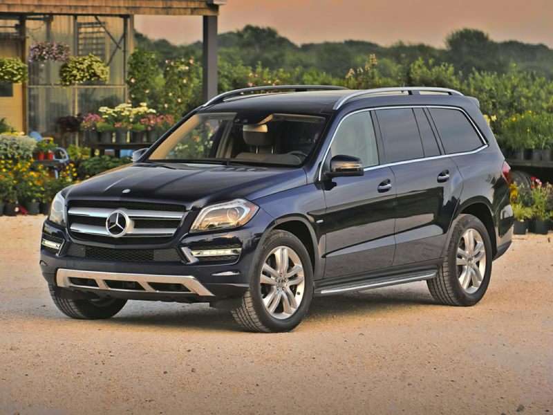 2016 Mercedes-Benz GL-Class ・  Photo by Mercedes-Benz Media