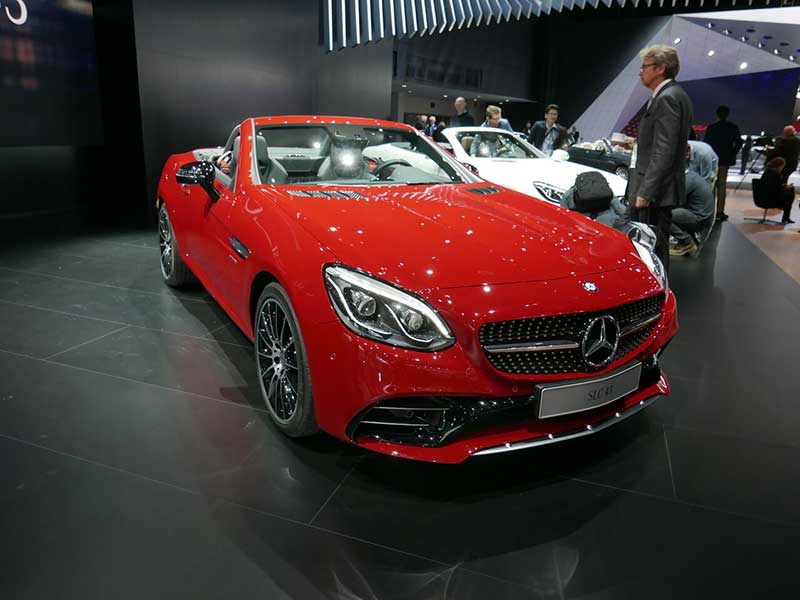 2017-Mercedes-Benz-SLC43 
