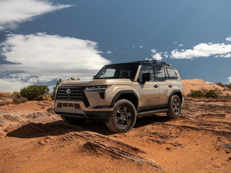 2024 Lexus GX Overtrail+ ・  Photo by Lexus
