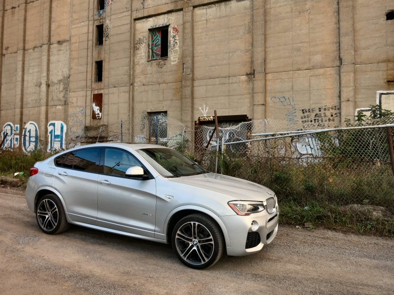 2015 BMW X4 xDrive35i ・  Photo by Benjamin Hunting
