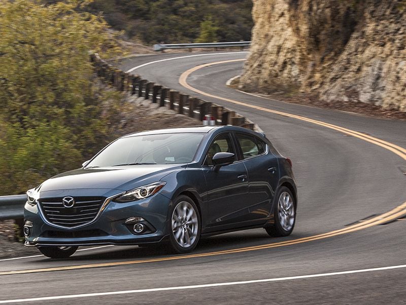 2015 Mazda3 5D s Touring ・  Photo by Mazda USA