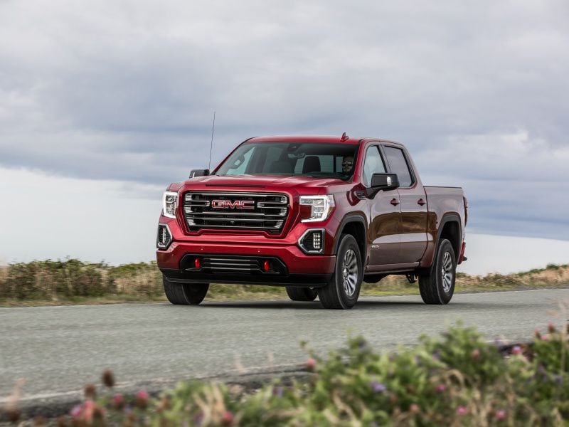 2020 GMC Sierra AT4 ・  Photo by GMC