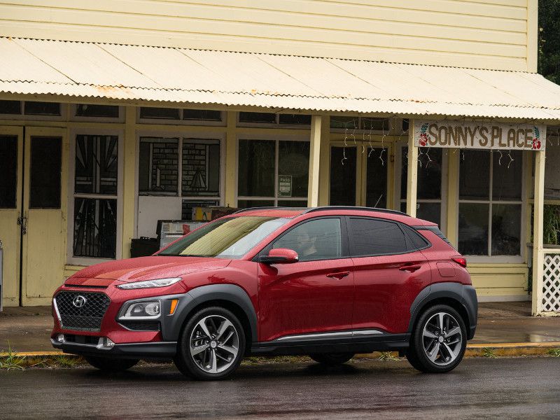 2020 Hyundai Kona red parked near building ・  Photo by Hyundai 