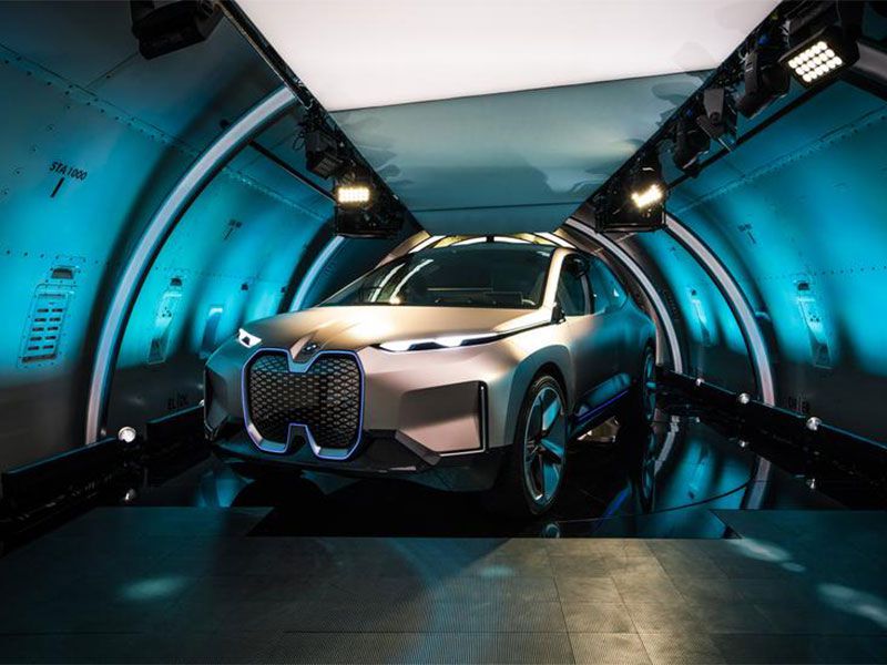 BMW iNext Concept ・  Photo by BMW 