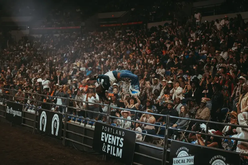 Junteenth_8_Seconds_Rodeo-108-scaled.webp