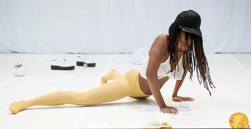 TBA:15 Dana Michel YELLOW TOWEL