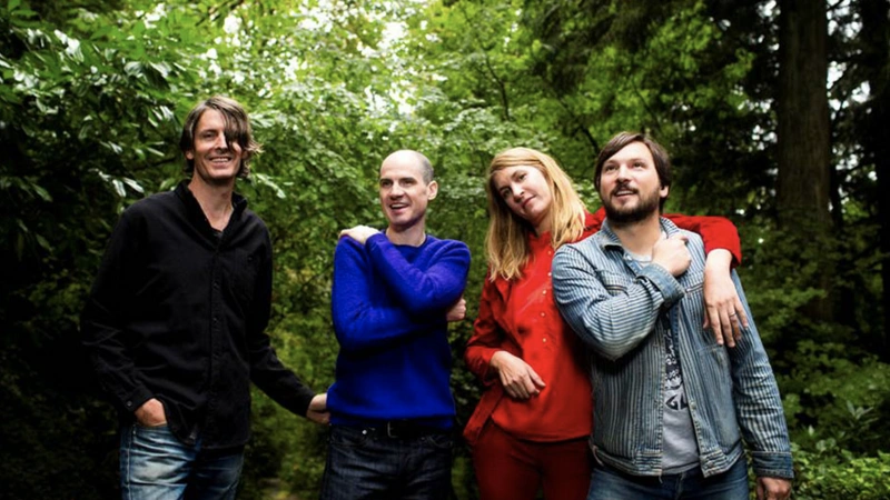 TBA:15 THE WORKS: Stephen Malkmus & the Jicks