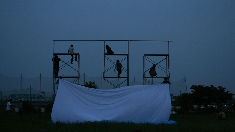 TBA:09 OUTSIDE: Hitoshi Toyoda
