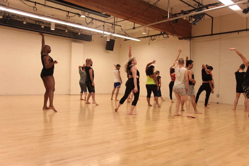 TBA:15 WORKSHOP: Dance/Vogue/Live: A Runway Workshop