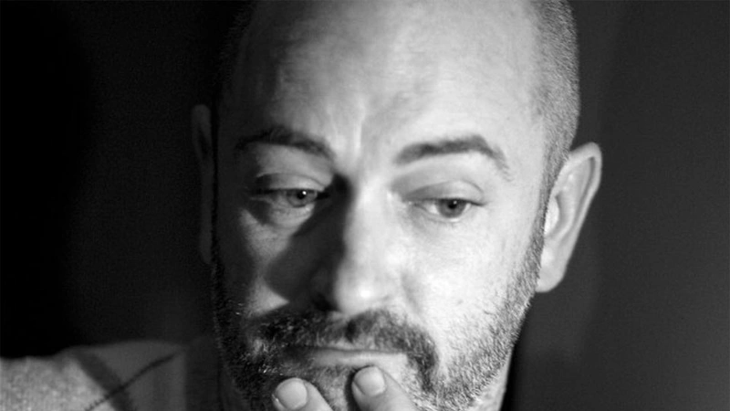 Douglas Gordon