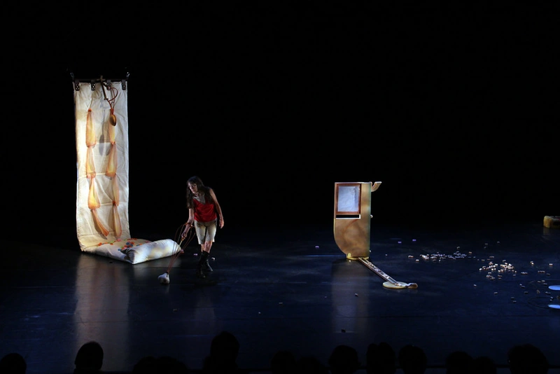 TBA:13 Linda Austin & David Eckard THREE TRICK PONY