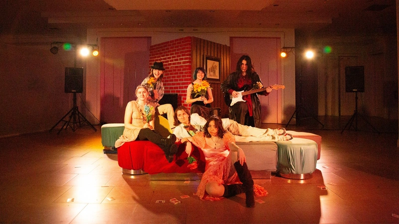 Hand2Mouth Theater