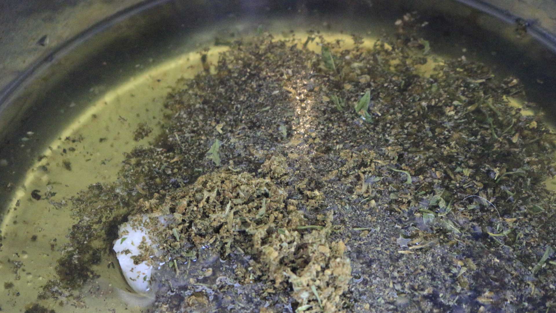 decarbed-weed-with-butter.jpg