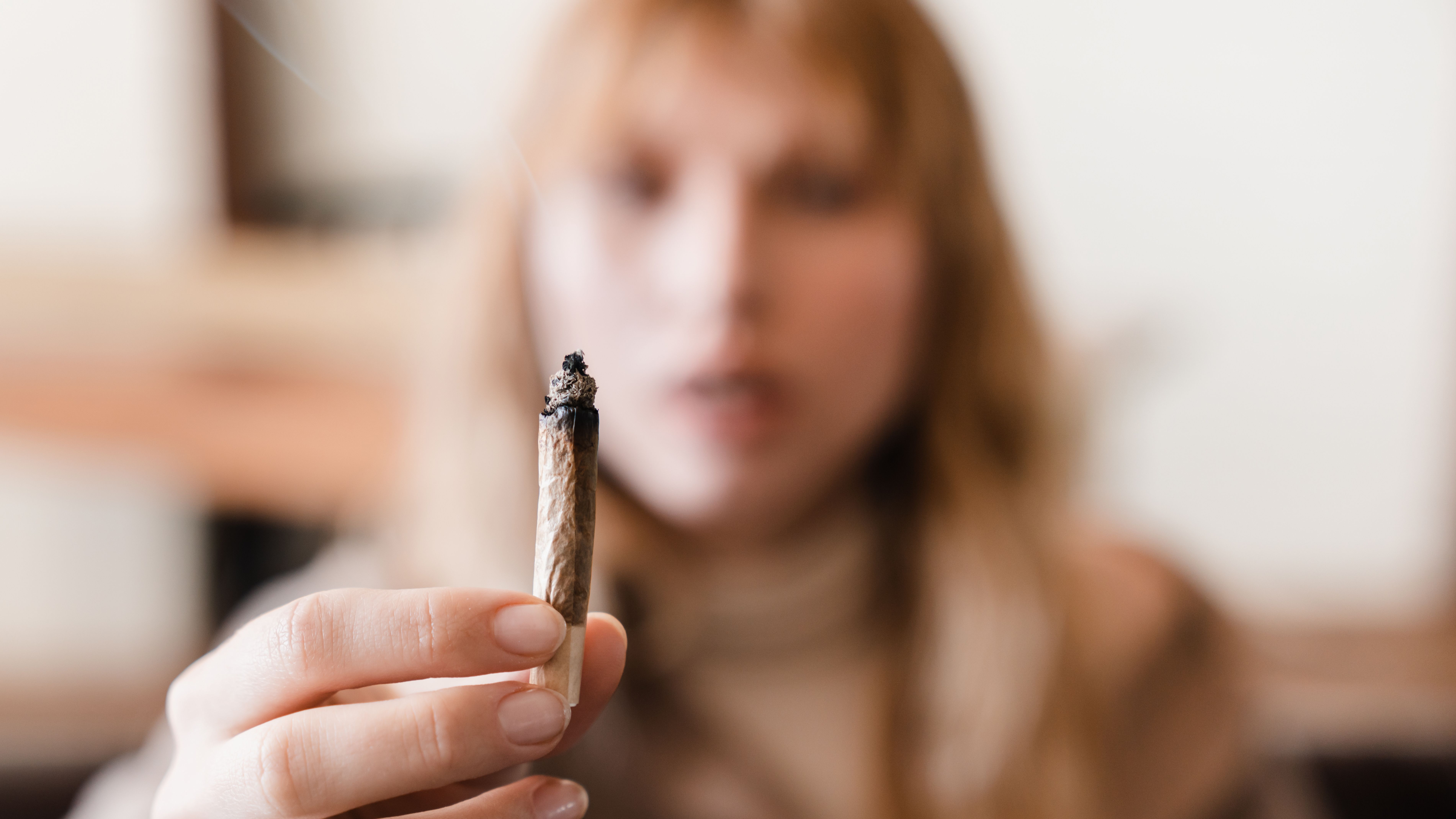 close-up-image-of-weed-joint-with-smoke-legalizat-2025-01-09-06-41-01-utc.jpg