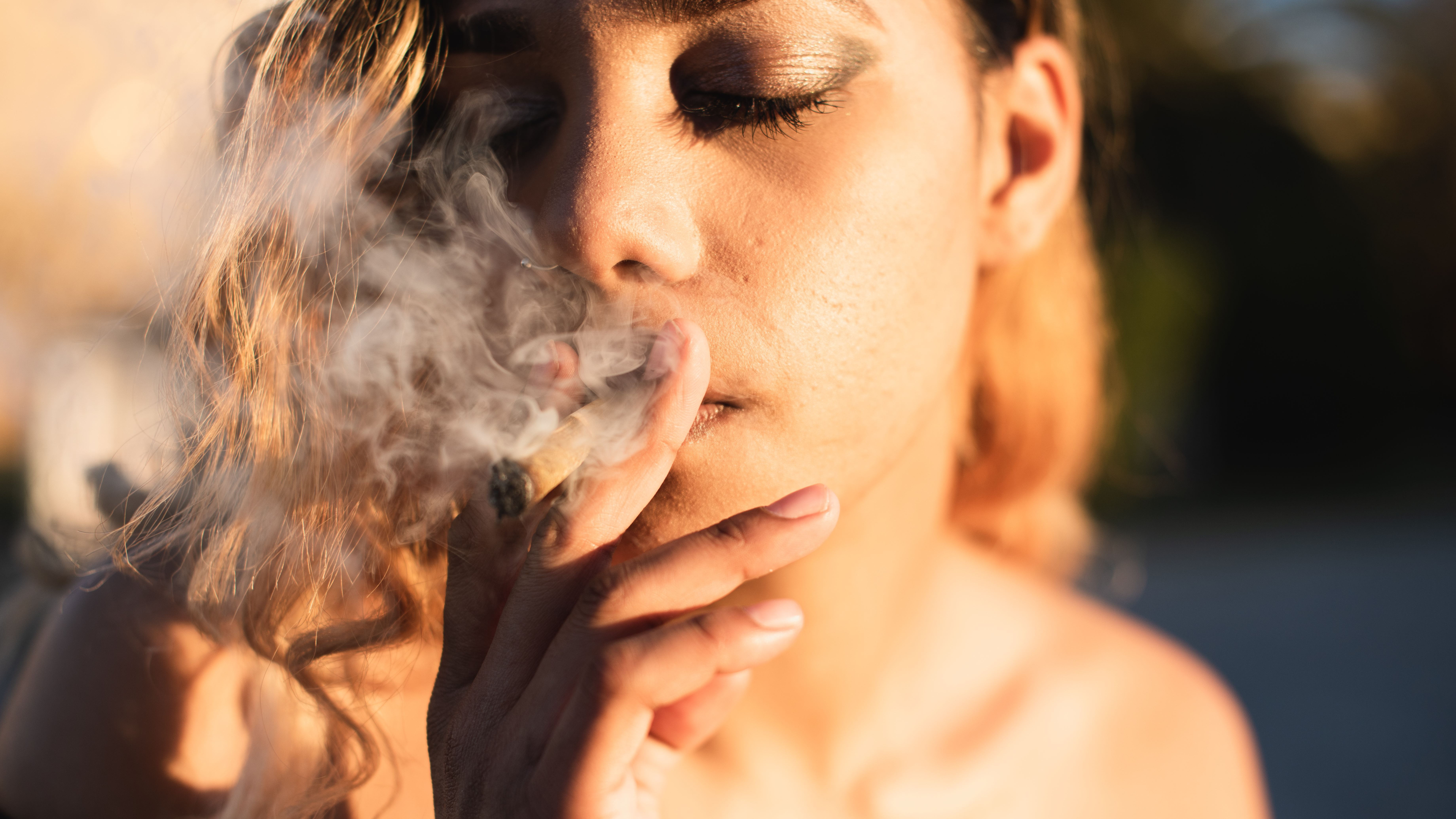 woman-smoking-cannabis-shot-up-close-2025-01-07-12-36-31-utc.jpg