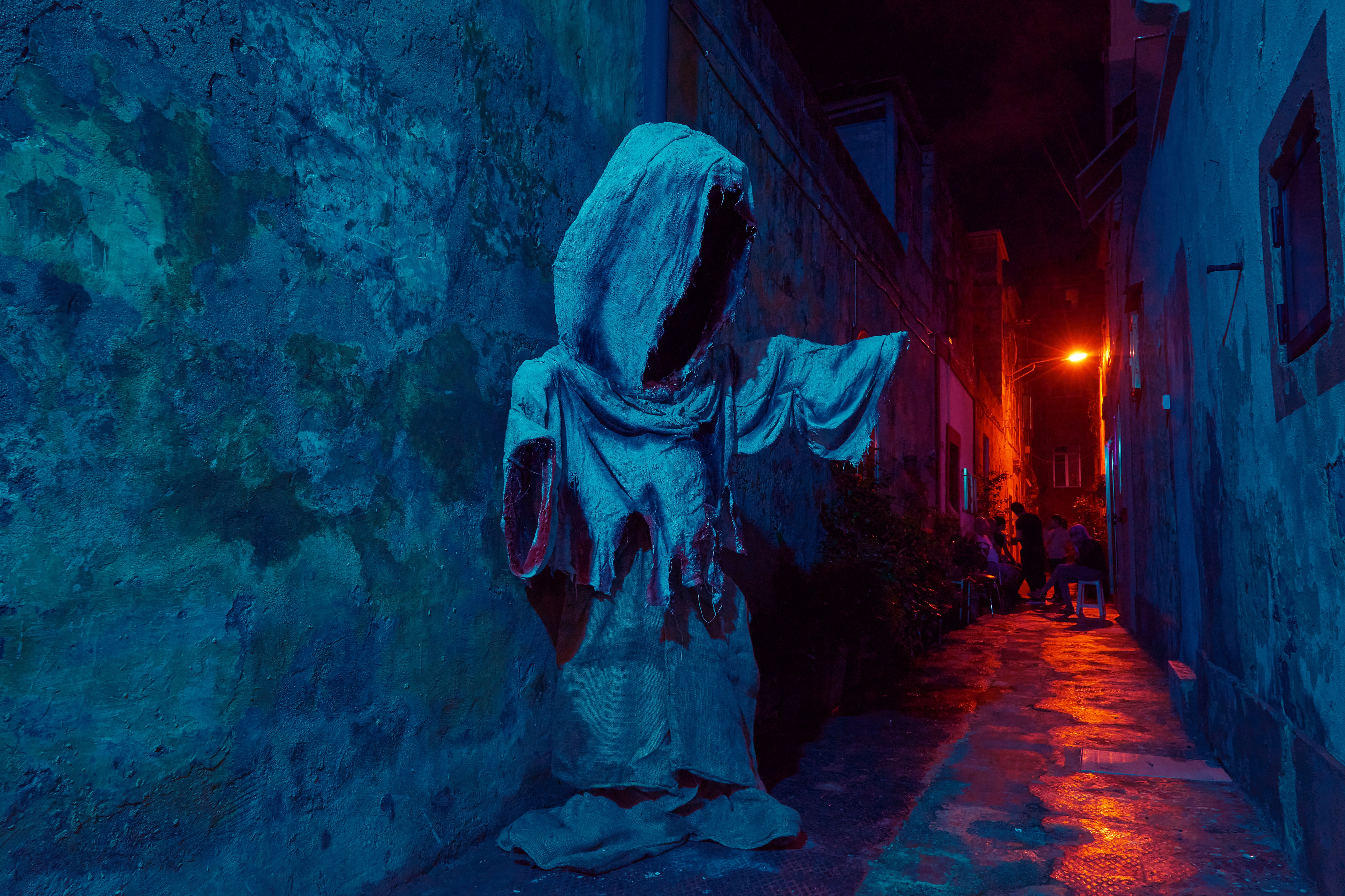 silhouette-of-scary-mythical-ghost-against-wall-wi-2025-01-09-17-51-08-utc.jpg