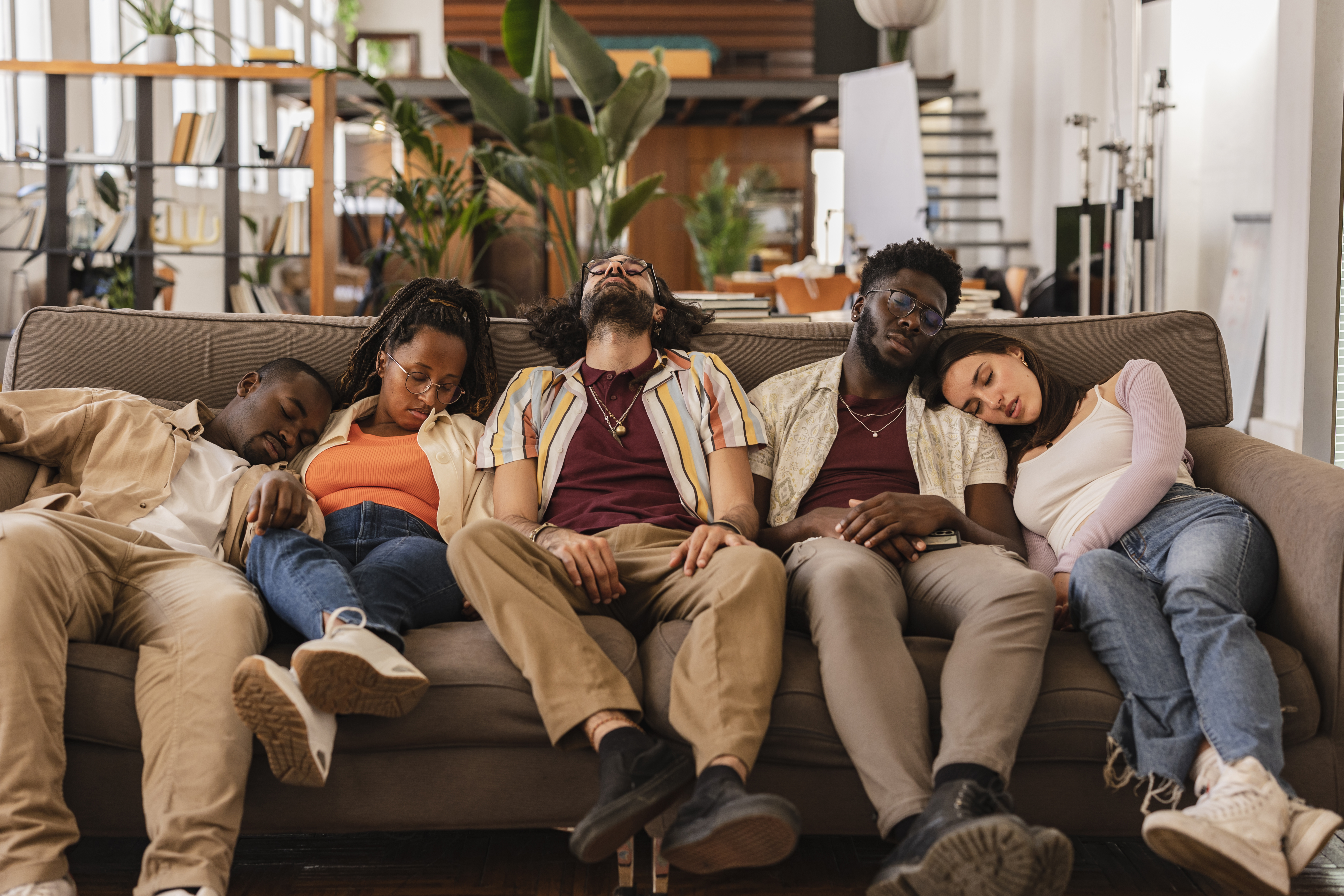 group-perso-break-sleeping-on-the-sofa-2025-02-21-09-08-42-utc.jpg