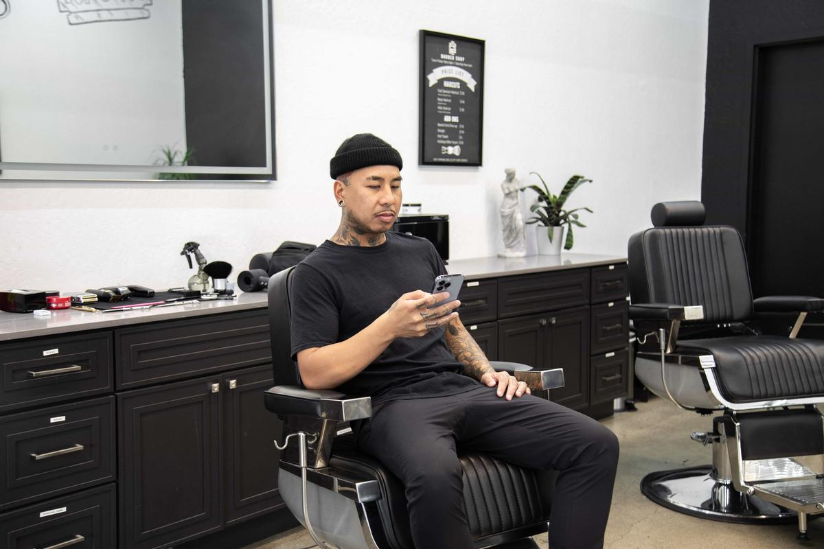 004-Barber-RichInFlesh-121823 (1)-min.jpg