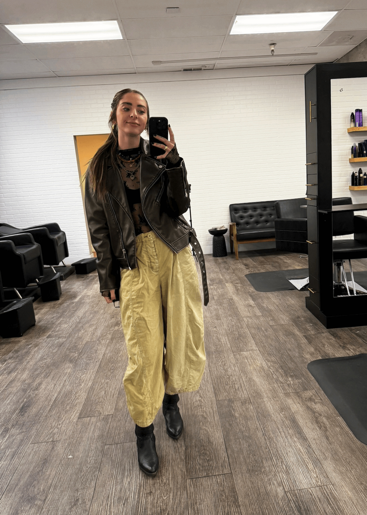 hairstylist fashion layering
