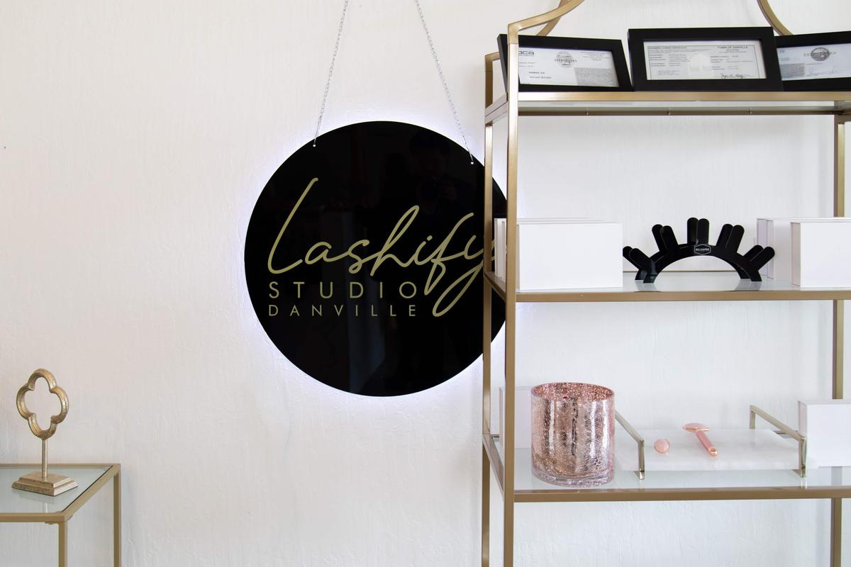 Lash Brand Logos