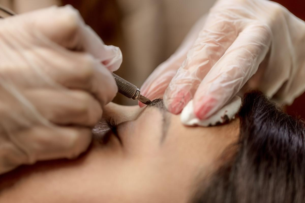 Microblading Salary: How Much Do Microbladers Make?
