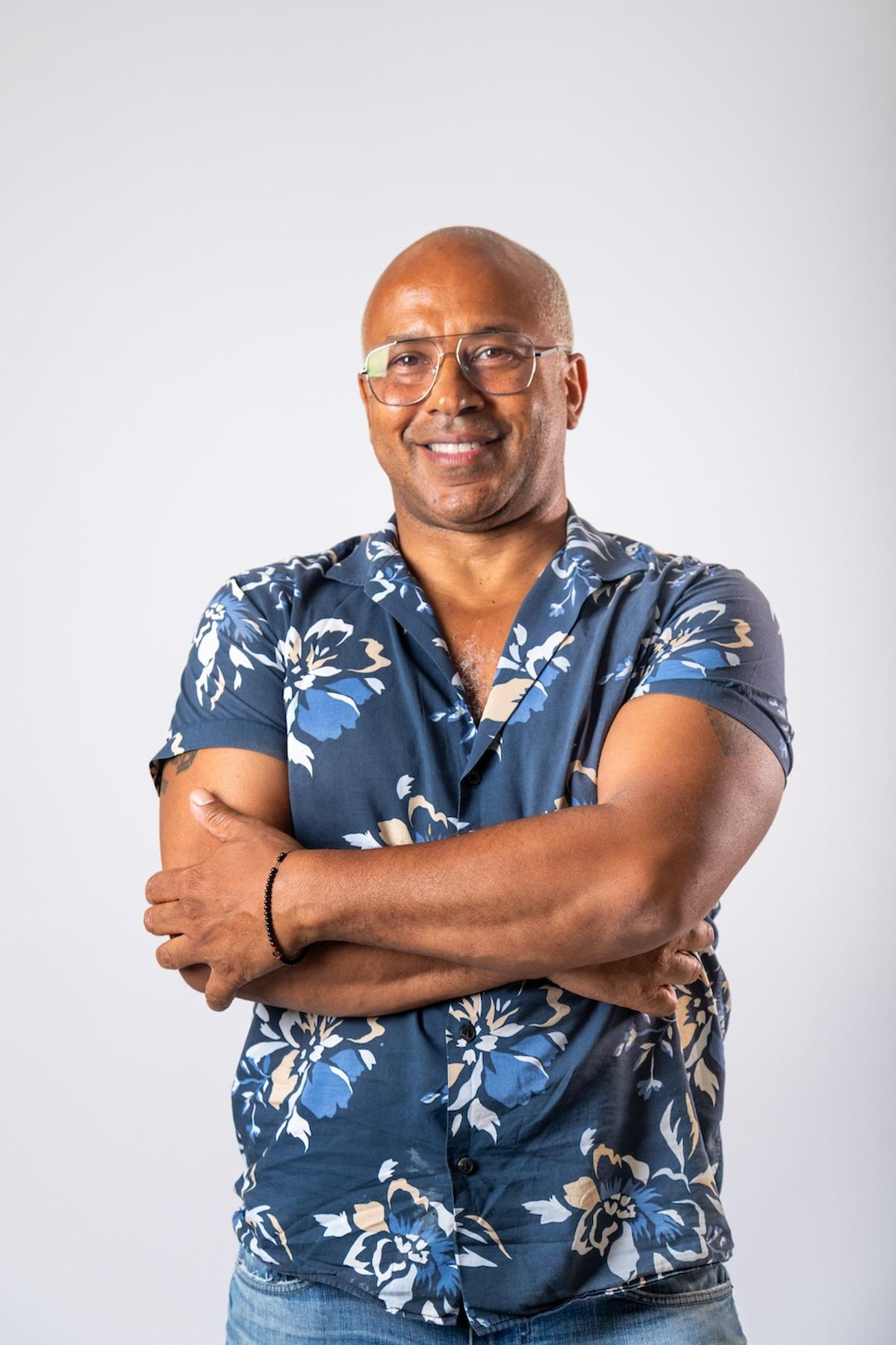 CurlyScottCooper-Headshot-01.jpg