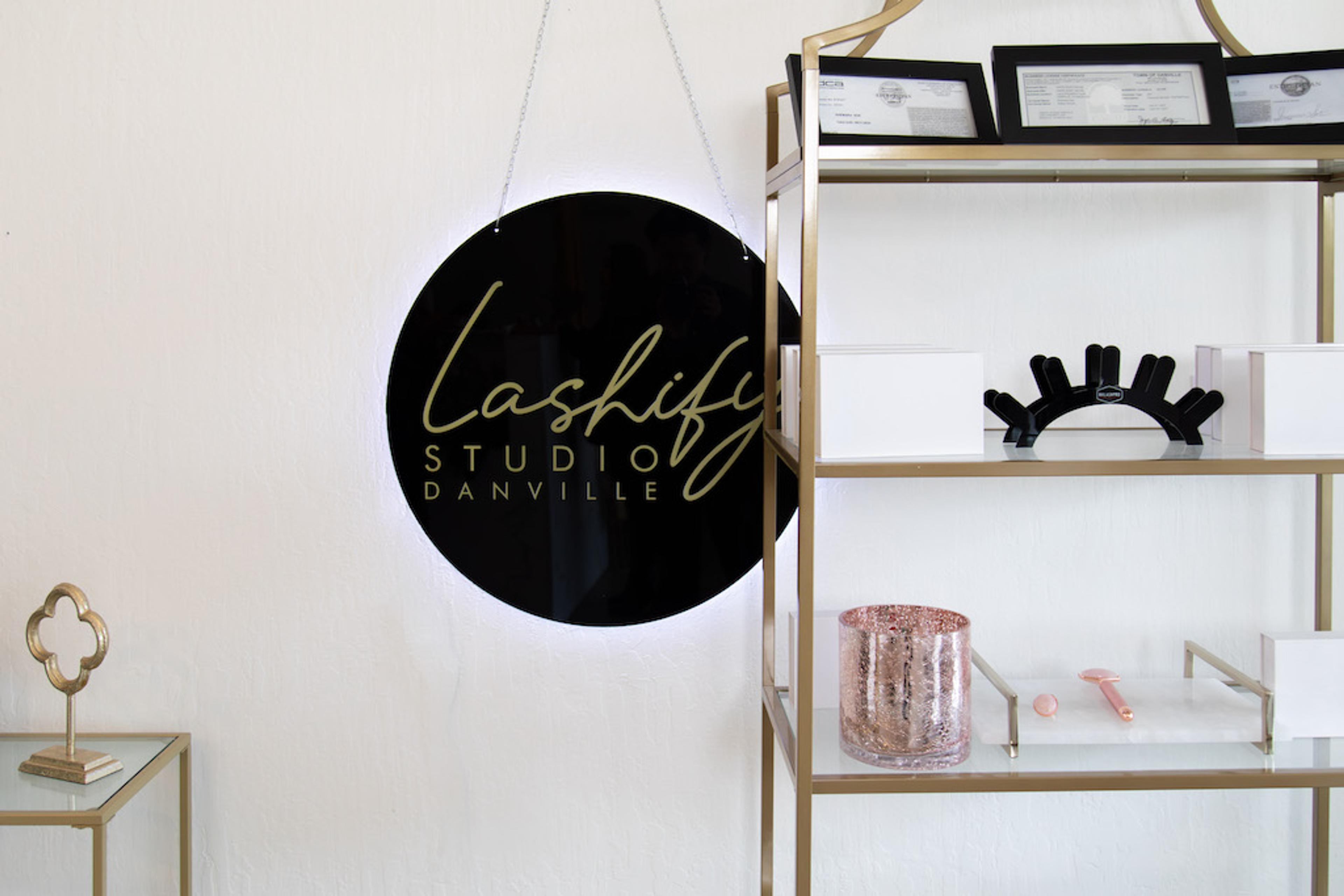 Lash Business Names: 70+ Creative Ideas & Tips (2026)