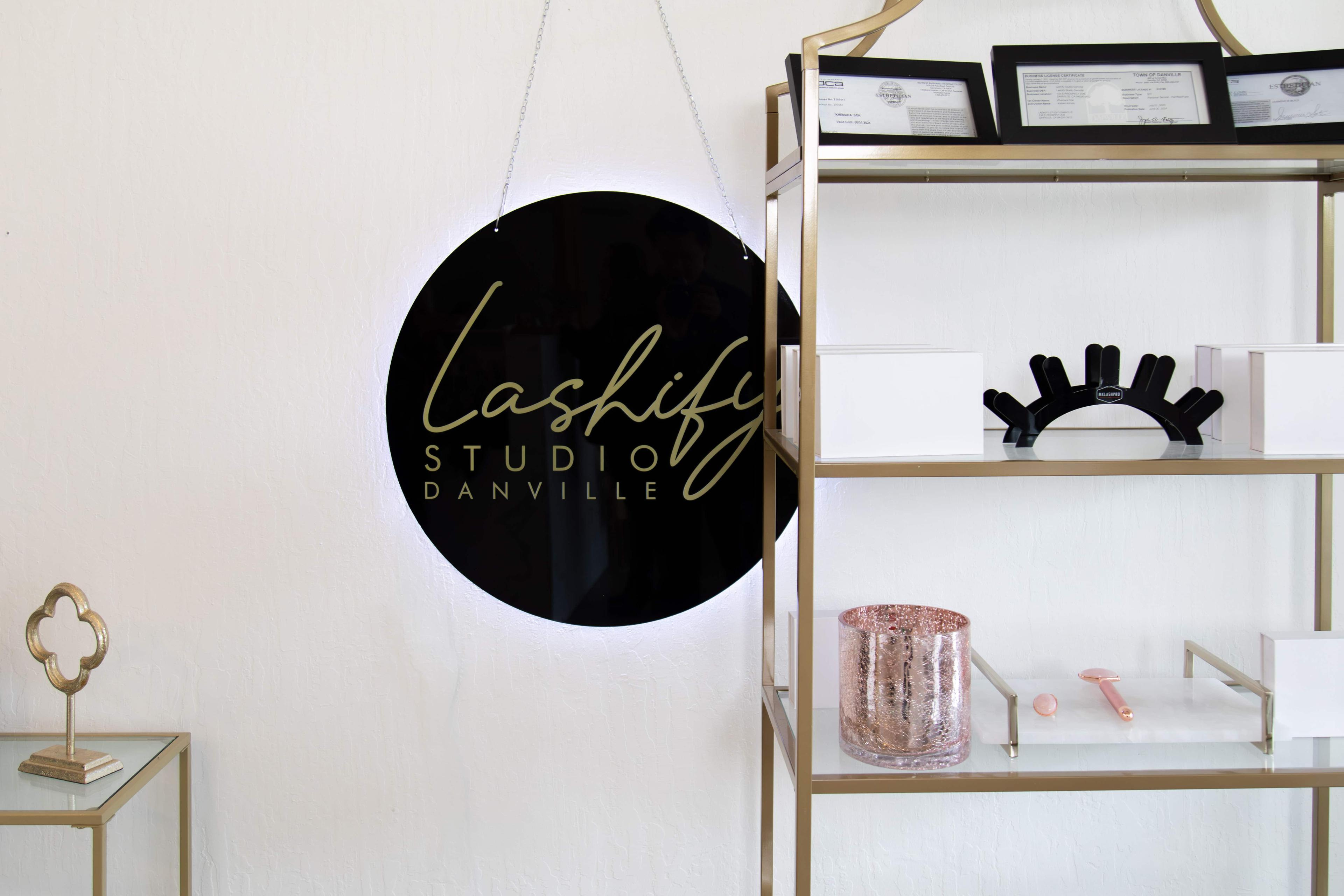 Lash Brand Logos