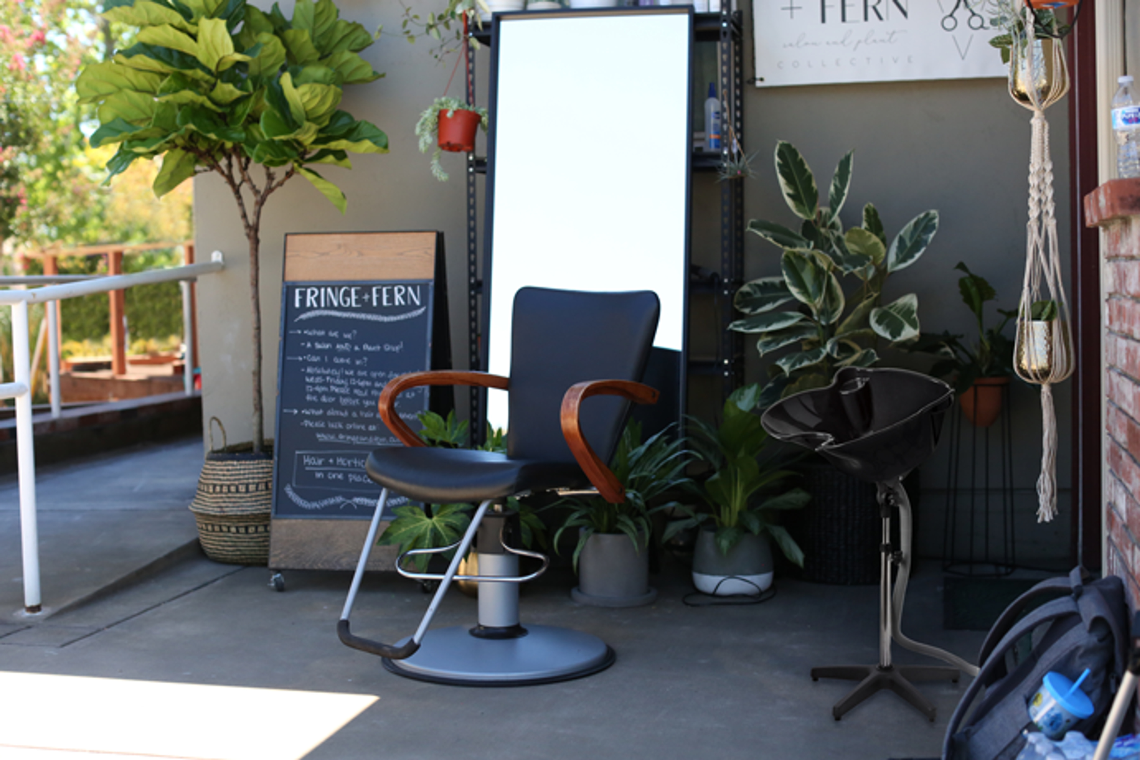 outdoor salon with portable shampoo bowl