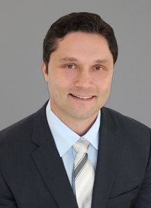 Vargas, André Headshot 2011.jpg
