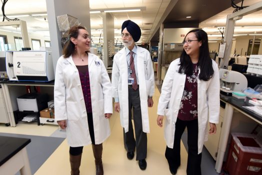 Dr.-Gurmukh-Singh-and-pathology-residents-Drs.-Diana-Kozman-and-Samantha-Mattox-DSC_4585-524x350.jpg